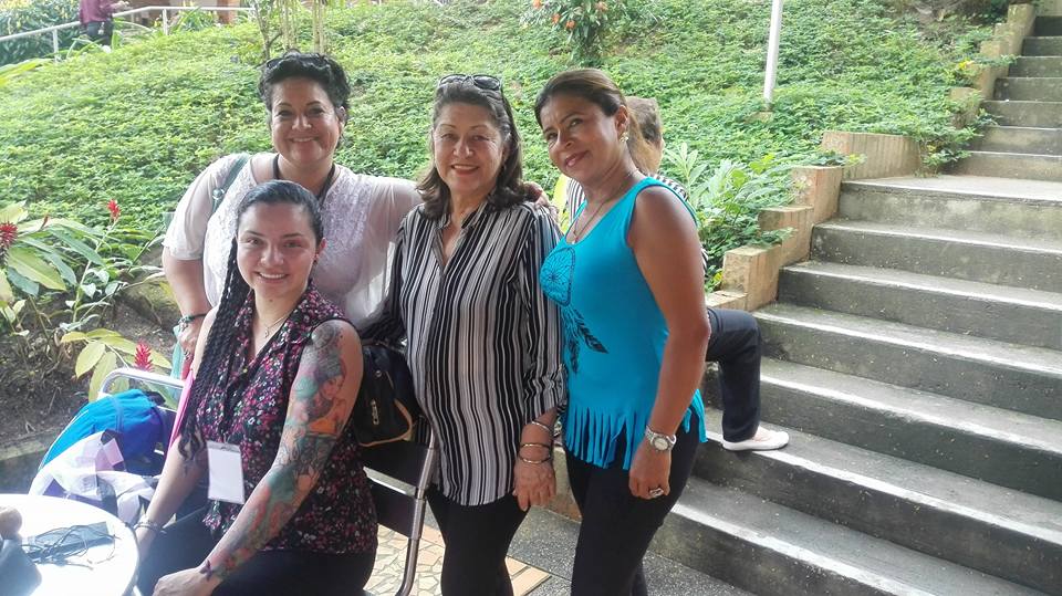 Con mujeres de Bogota, Bucaramanga y corregimiento 2 de la ciudad.